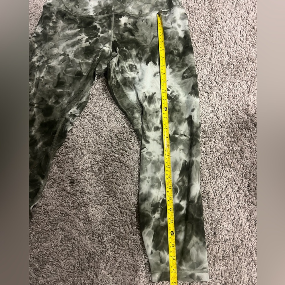 lululemon athletica Green Tie-Dye High-Rise Leggings - Picture 7 of 9